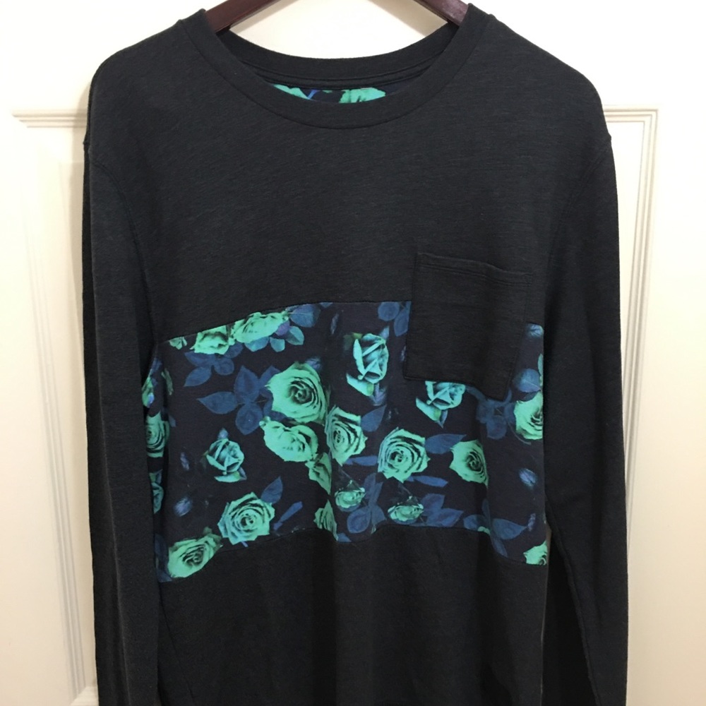 On the byas sweater size XL green long sleeve